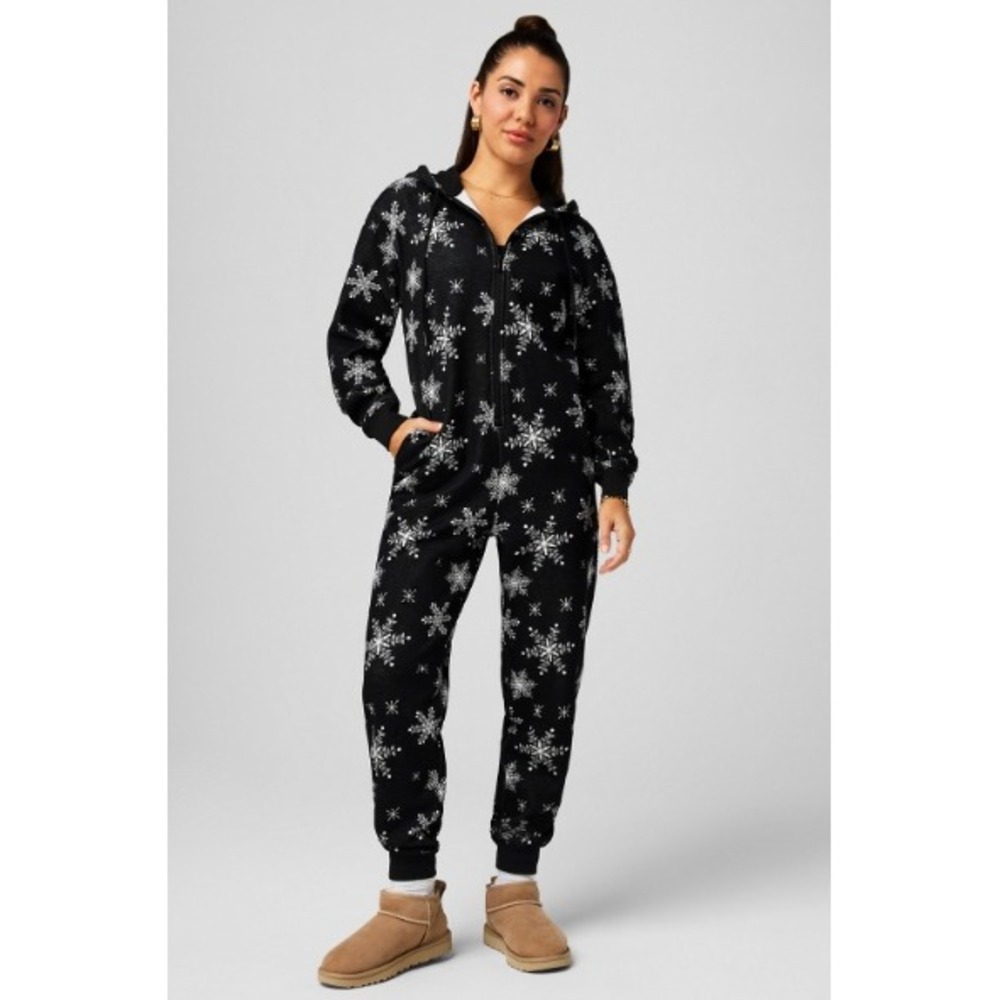 NEW Fabletics Jumpsuit XXL/1X Black Snowflake Loungewear Winter Pajama